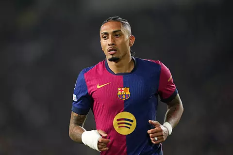 تقارير: رافينيا خارج الكلاسيكو أمام ريال مدريد.. وجاهزية ثنائي برشلونة